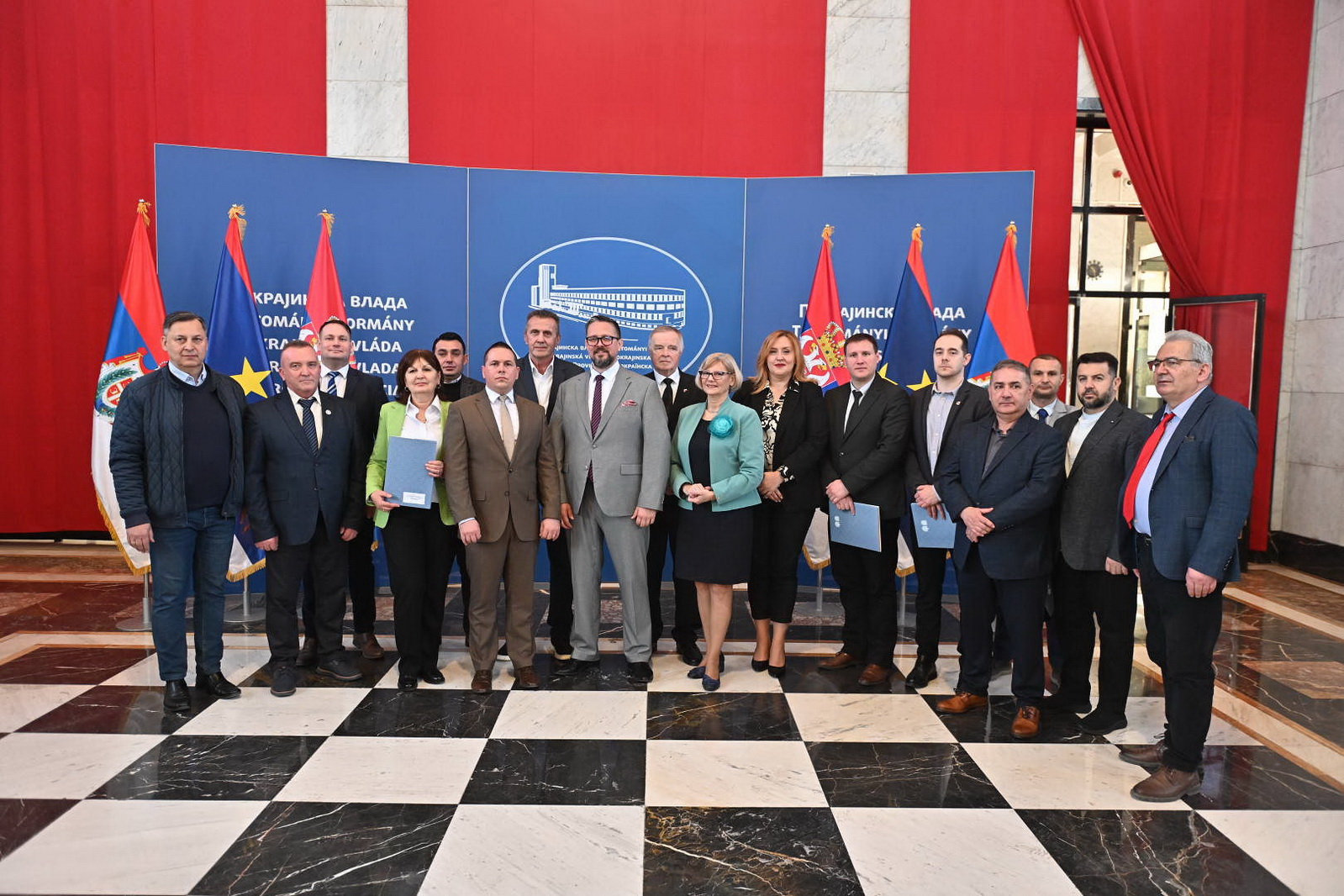 Nouăzeci de milioane de dinari pentru activitatea consiliilor naționale din Voivodina