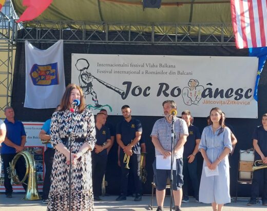 Joc Românesc - Festivalul „Joc Românesc” a adunat sâmbătă, 8 iulie 2023, la Jâtcovița, o multitudine de participanți
